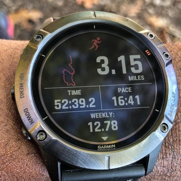gps-watch-with-hike-informtion